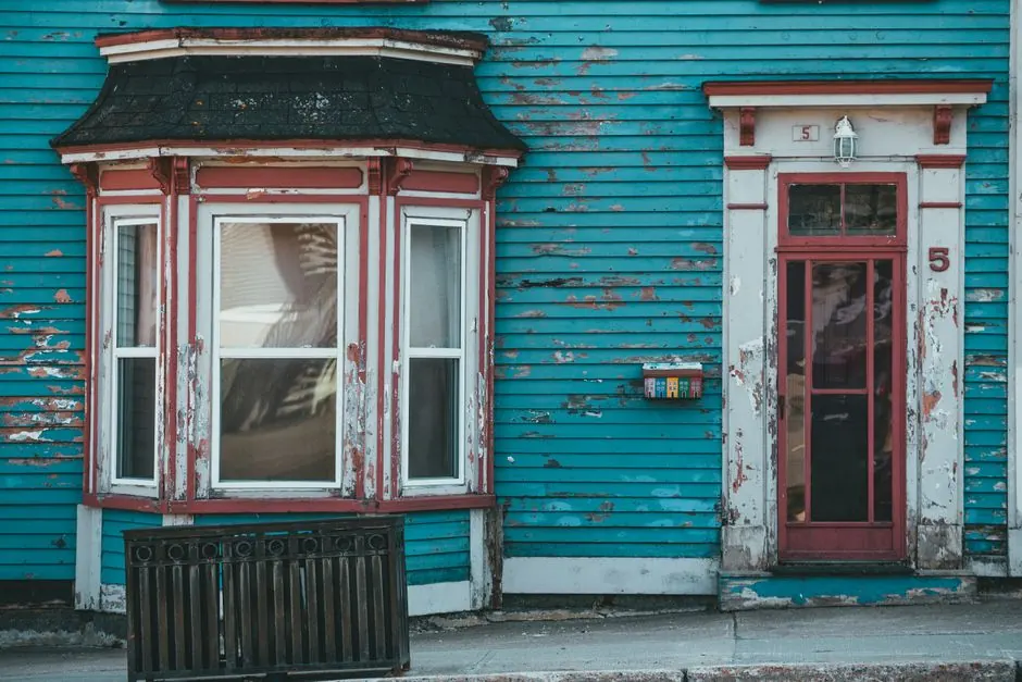 Signs your exterior paint needs touch-ups in Spokane Valley